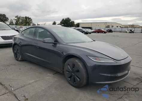 2024 Tesla Model 3 z USA, uszkodzony, nr VIN 5YJ3E1EB9RF728994